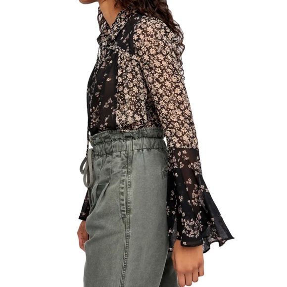 Free People's semi-sheer, floral-print blouse - Picture 4 of 6